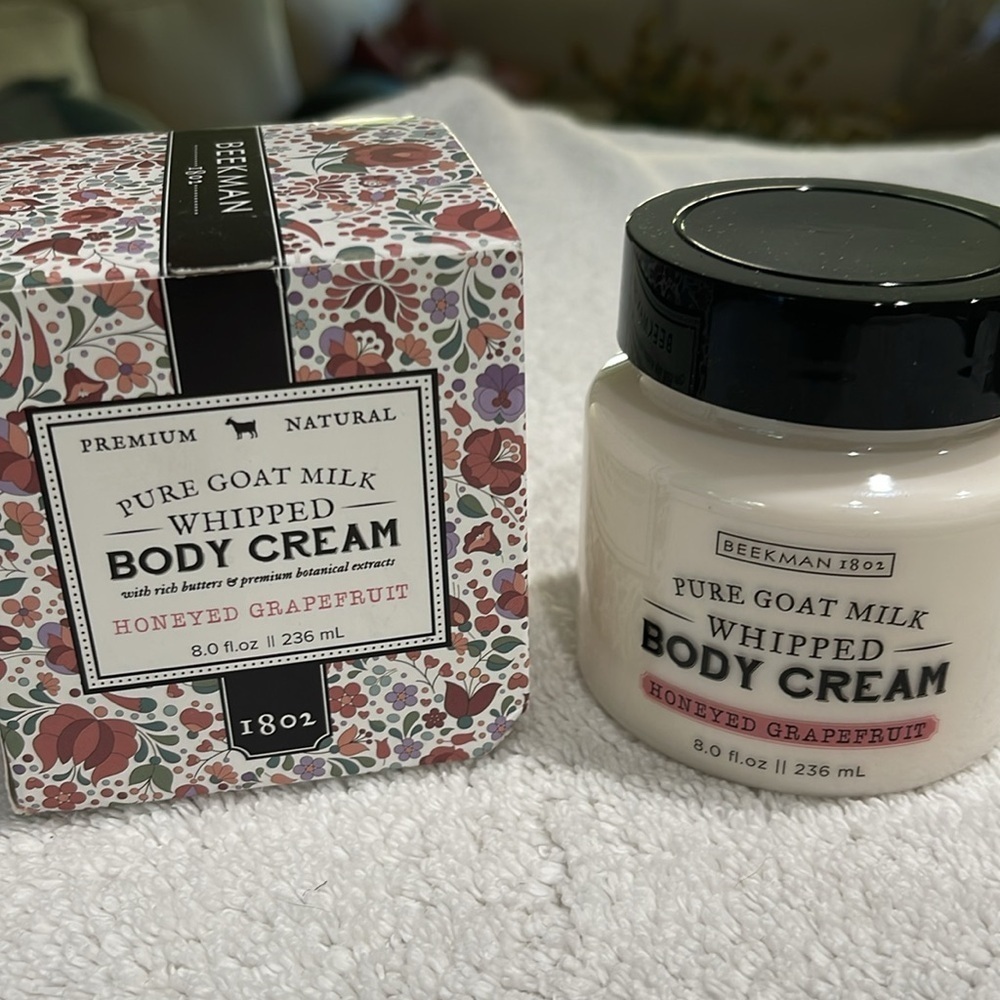 NIB Beekman 1802 Pure Goat Milk Whipped Body Cream 8.0 fl.oz Honeyed Grapefruit